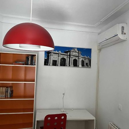 マドリードPiso Confortable Y Centricoアパートメント エクステリア 写真